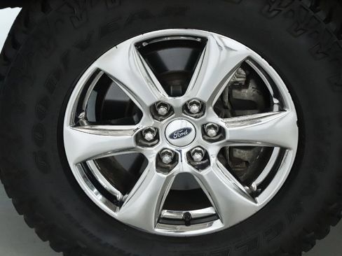 Used 2018 Ford F150 XLT w/ Equipment Group 302A Luxury AWD/4WD image 35