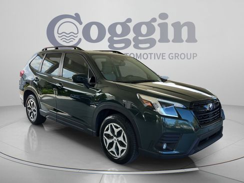 Used 2024 Subaru Forester Premium AWD/4WD image 7