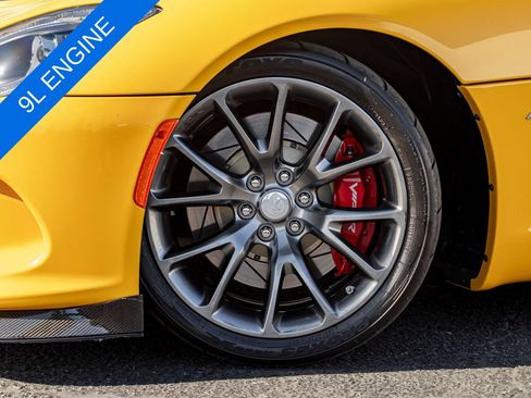 Used 2014 SRT Viper GTS w/ GTS Laguna Interior Package RWD image 13