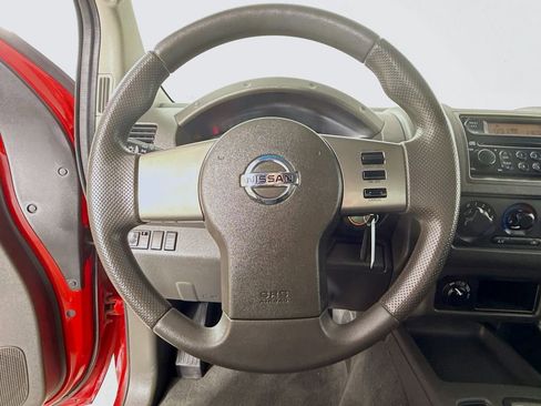 Used 2007 Nissan Frontier SE w/ SE Value Truck Pkg AWD/4WD image 13