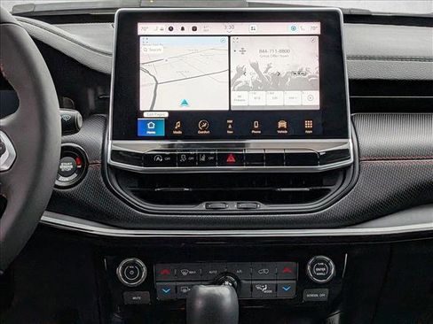 Used 2023 Jeep Compass Trailhawk w/ Trailhawk Elite Group image 15