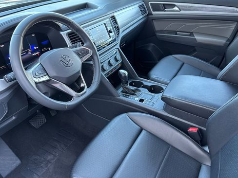 Used 2022 Volkswagen Atlas Cross Sport SE image 10