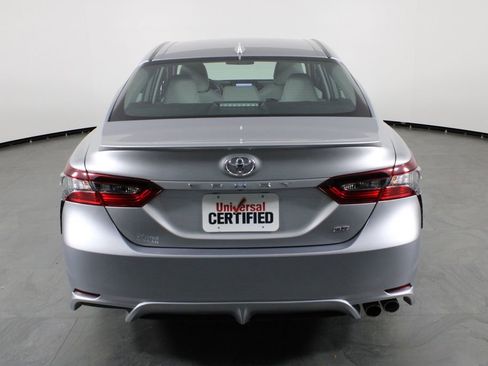 Used 2023 Toyota Camry SE image 9