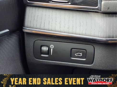 Used 2021 Volvo XC90 T6 Inscription w/ Lounge Package image 22