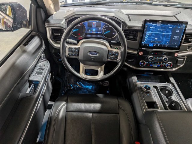 Used 2024 Ford Expedition XLT RWD image 17