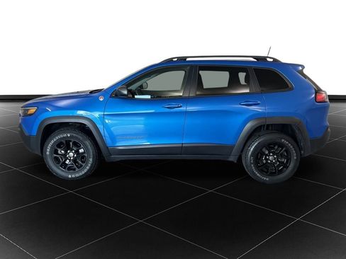 Used 2020 Jeep Cherokee Trailhawk w/ Cold Weather Group image 2