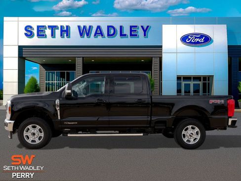 New 2026 Ford F250 XLT w/ FX4 Off-Road Package image 3