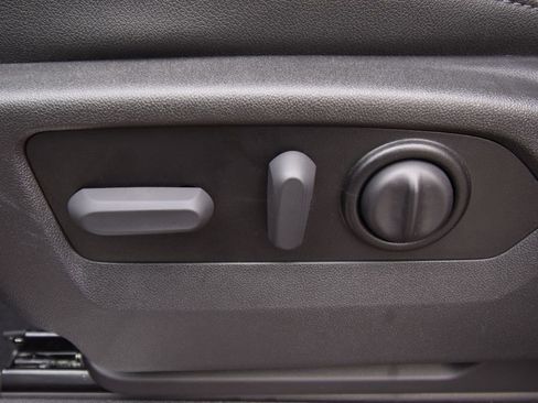 Used 2022 Chevrolet Silverado 3500 LTZ w/ Gooseneck/5TH Wheel Package image 28