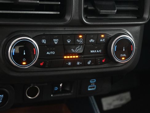 Used 2023 Ford Maverick Lariat w/ Lariat Luxury Package FWD image 24