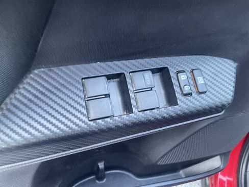 Used 2014 Toyota RAV4 XLE AWD/4WD image 12