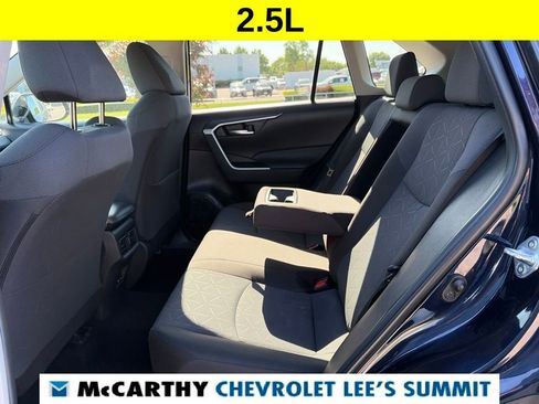 Used 2024 Toyota RAV4 XLE FWD image 33