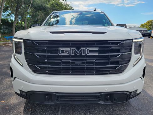 Certified 2025 GMC Sierra 1500 Elevation w/ Elevation Premium Package AWD/4WD image 2