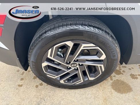 Used 2025 Hyundai Tucson Limited image 7
