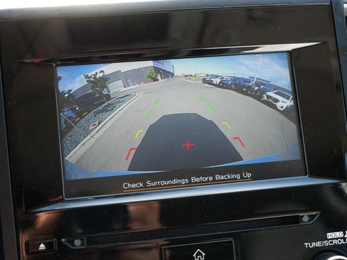 Used 2019 Subaru Forester Premium AWD/4WD image 27