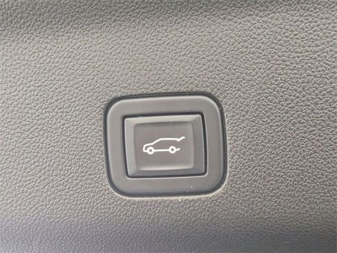 Certified 2021 Chevrolet Tahoe RST image 32