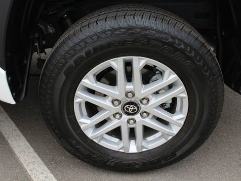 Certified 2025 Toyota Tundra SR5 AWD/4WD image 22
