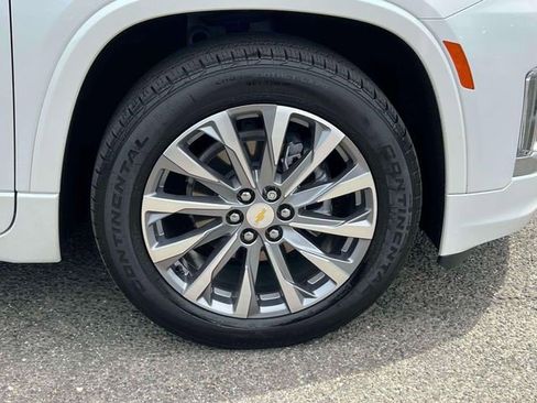 Certified 2023 Chevrolet Traverse Premier AWD/4WD image 11
