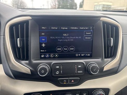 Used 2022 GMC Terrain Denali image 17