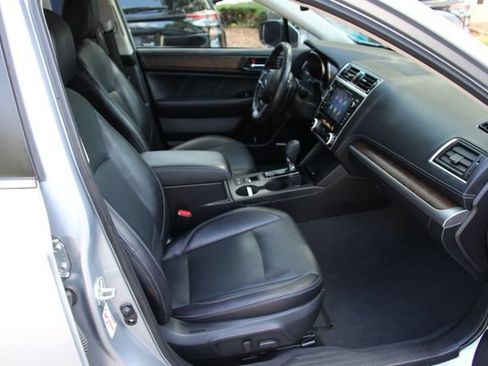 Used 2018 Subaru Outback 2.5i Limited AWD/4WD image 40