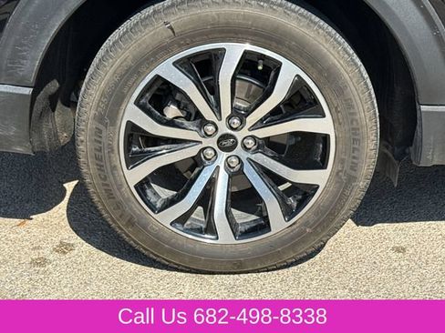 Used 2025 Ford Explorer ST-Line AWD/4WD image 9