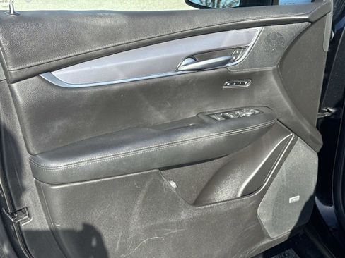 Used 2019 Cadillac XT5 Premium Luxury image 19