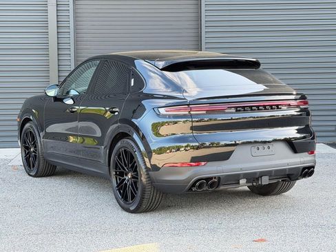 New 2026 Porsche Cayenne Coupe AWD/4WD image 3