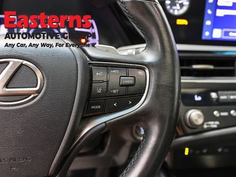 Used 2023 Lexus ES 350 w/ Premium Package FWD image 16