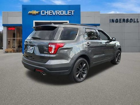 Used 2018 Ford Explorer XLT w/ Equipment Group 202A AWD/4WD image 6