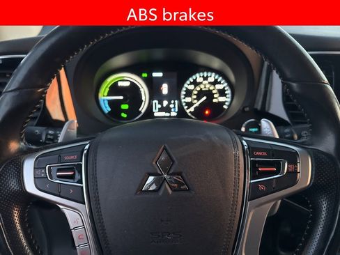 Used 2018 Mitsubishi Outlander GT image 6