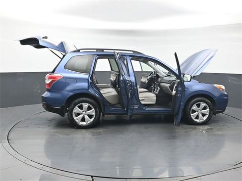 Used 2014 Subaru Forester 2.5i Limited image 49