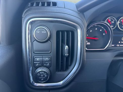 Used 2023 Chevrolet Silverado 2500 LT w/ Convenience Package RWD image 13