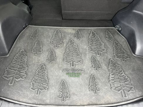 Used 2023 Toyota RAV4 AWD Hybrid image 15