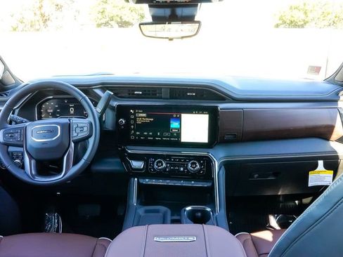 New 2026 GMC Sierra 3500 Denali Ultimate image 17