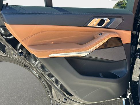 New 2026 BMW X5 xDrive50e w/ Climate Comfort Package image 12