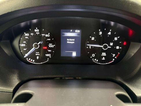 Used 2024 RAM ProMaster 2500 w/ Safety Group FWD image 21