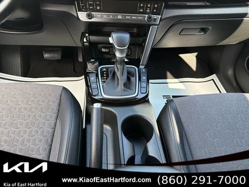 Used 2024 Kia Seltos S AWD/4WD image 25
