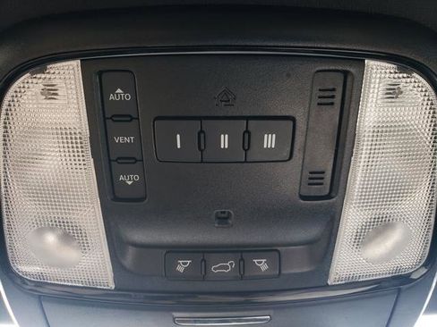 Used 2021 Dodge Durango GT RWD image 24