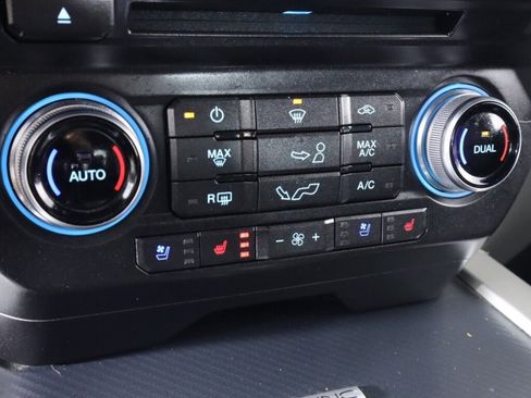 Used 2018 Ford F150 Lariat w/ Equipment Group 501A Mid image 29