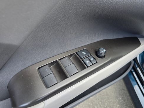Used 2021 Toyota Camry LE w/ Carpet Mat Package (TMS) AWD/4WD image 25