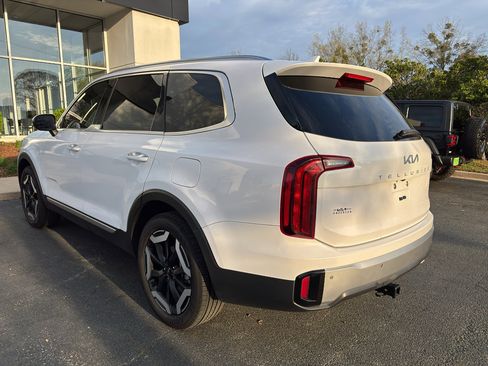 Used 2024 Kia Telluride S w/ S Sunroof Package image 5