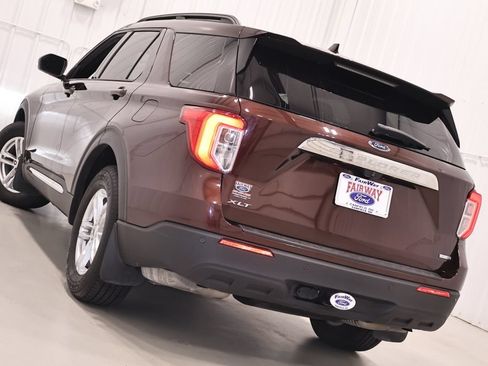 Certified 2020 Ford Explorer XLT w/ Class III Trailer Tow Package AWD/4WD image 41