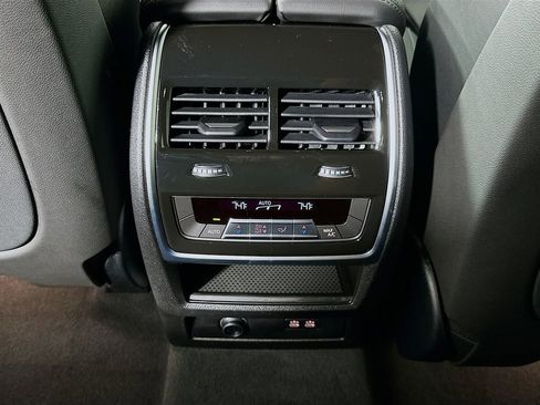 Used 2026 BMW X5 xDrive50e w/ M Sport Package image 26