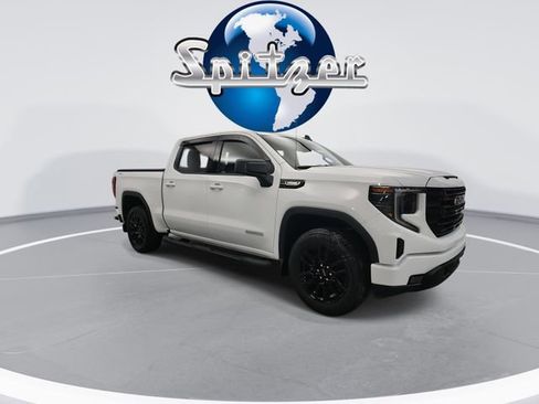 New 2026 GMC Sierra 1500 Elevation image 3