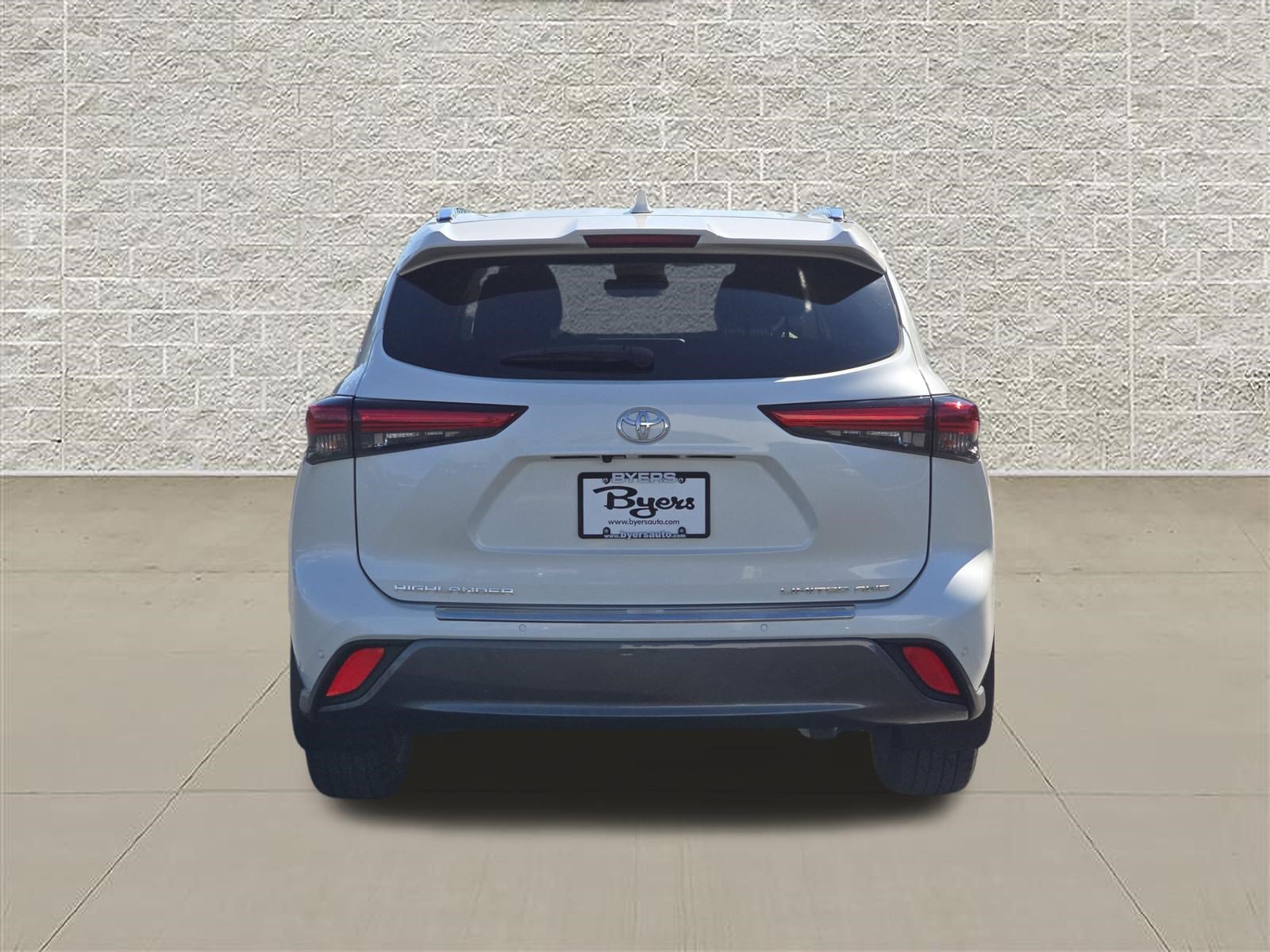 Used 2020 Toyota Highlander Limited AWD/4WD image 6