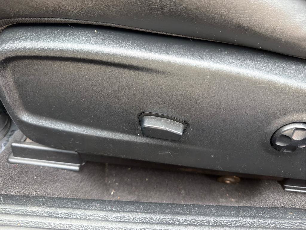 Used 2019 Dodge Challenger R/T w/ Plus Package RWD image 20