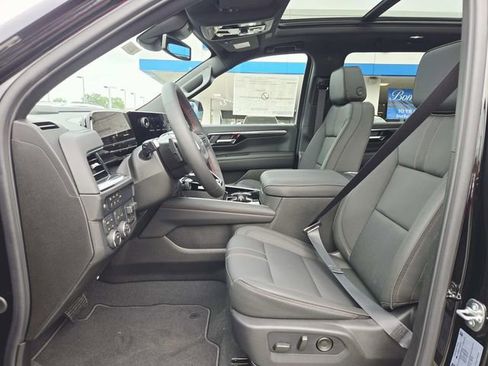 New 2026 Chevrolet Suburban RST w/ Comfort Package AWD/4WD image 9
