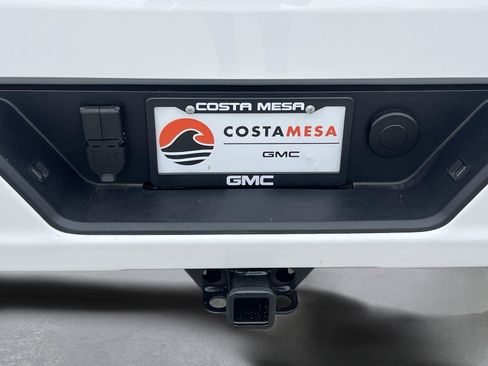 New 2026 GMC Sierra 1500 Elevation w/ LPO, Elevation Black Package AWD/4WD image 28