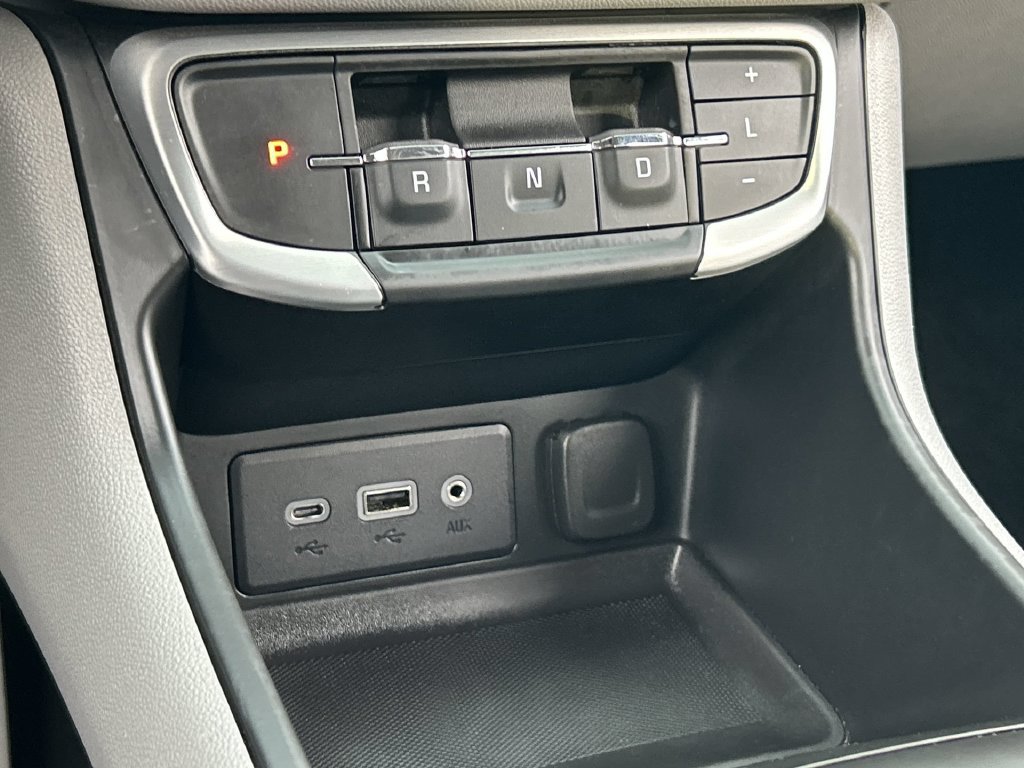 Used 2023 GMC Terrain SLE FWD image 16