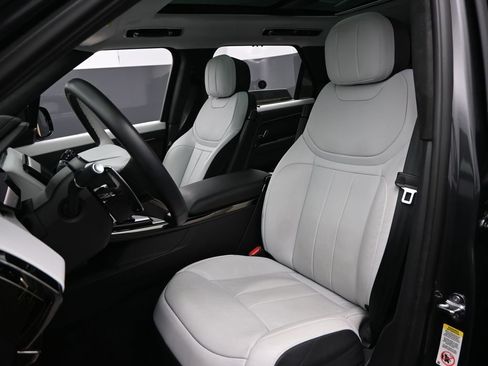 Used 2025 Land Rover Range Rover Sport Autobiography image 22