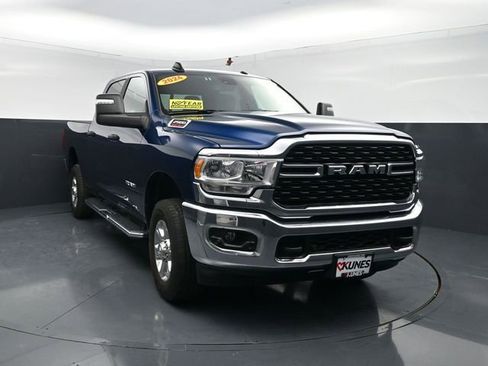 Used 2024 RAM 2500 Big Horn w/ Level 2 Equipment Group AWD/4WD image 2